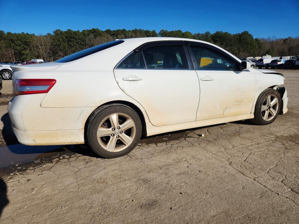 Photo 3 from auction – 2011 TOYOTA CAMRY BASE with VIN 4T1BF3EK1BU636324