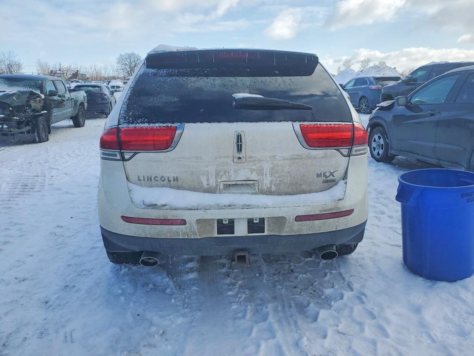Photo 6 from auction – 2011 LINCOLN MKX with VIN 2LMDJ8JK6BBJ05155