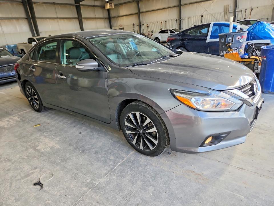 Photo 4 from auction – 2018 NISSAN ALTIMA 2.5 with VIN 1N4AL3AP3JC166267