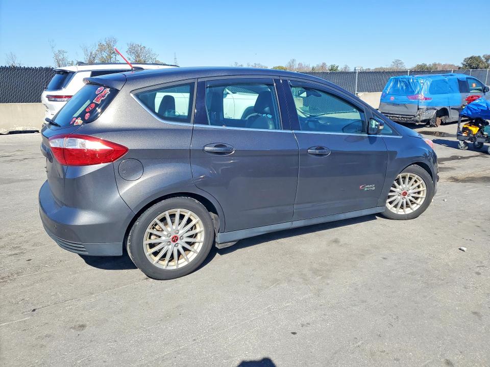 Photo 3 from auction – 2015 FORD C-MAX PREM with VIN 1FADP5CU6FL119094