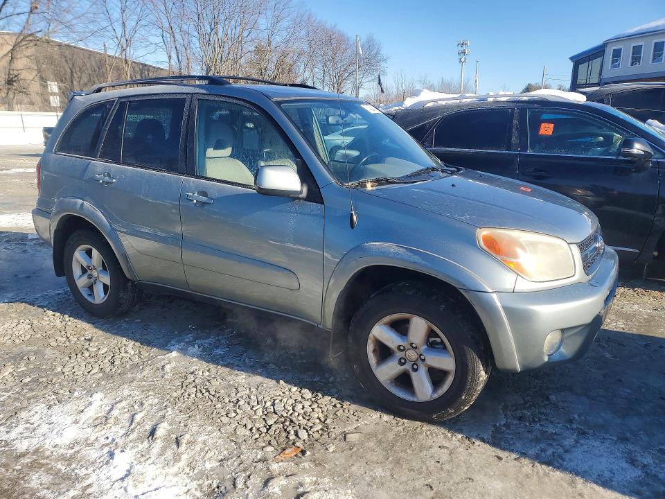 Photo 4 from auction – 2005 TOYOTA RAV4 with VIN JTEHD20V650047809