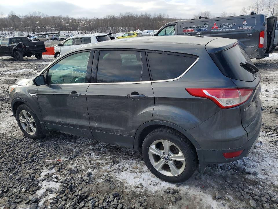 Photo 2 from auction – 2016 FORD ESCAPE SE with VIN 1FMCU9GX0GUB11039