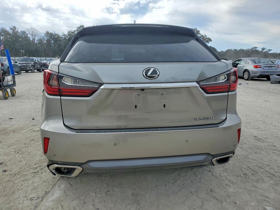 Photo 6 from auction – 2019 LEXUS RX with VIN 2T2ZZMCA0KC144600
