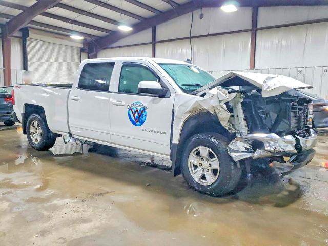 Photo 4 from auction – 2017 CHEVROLET SILVERADO with VIN 1GCUKREC2HF170890