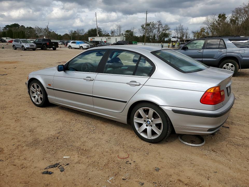 Photo 2 from auction – 1999 BMW 328 I AUTO with VIN WBAAM5338XFR06039