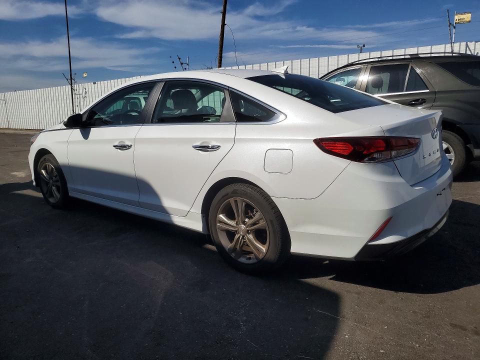 Photo 2 from auction – 2019 HYUNDAI SONATA with VIN 5NPE34AF7KH748628
