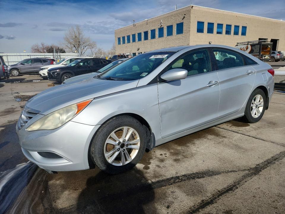 HYUNDAI SONATA GLS 2011 with VIN 5NPEB4AC1BH125322 - Photo from auction