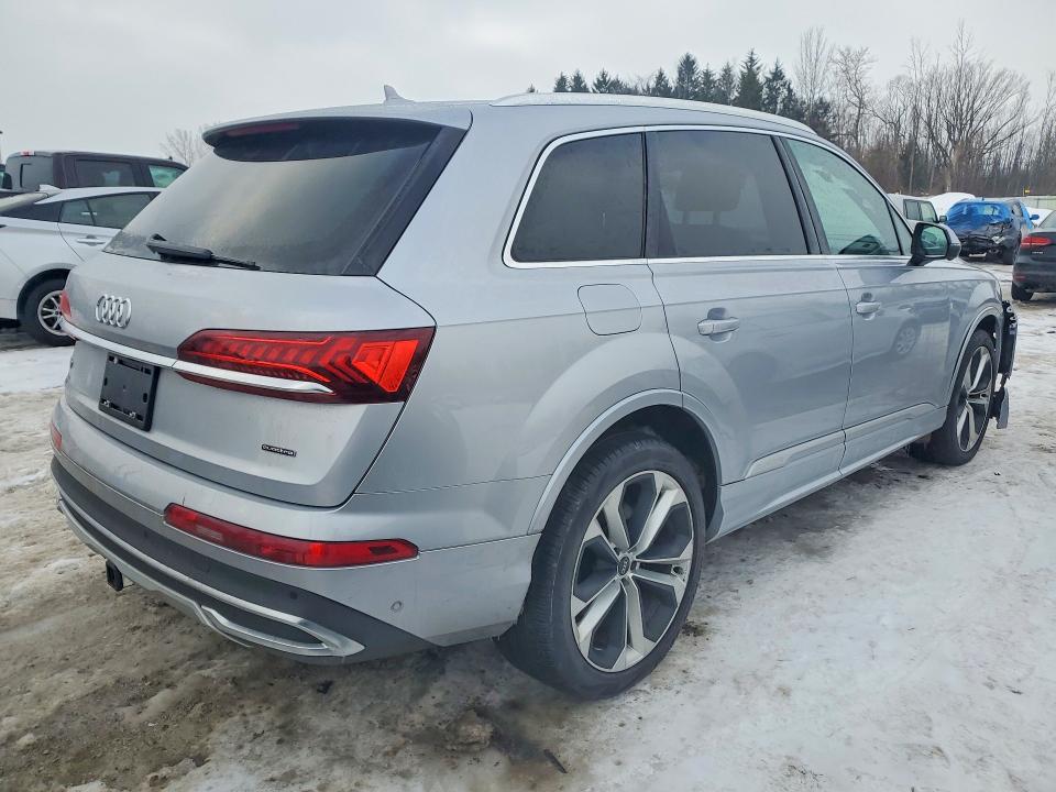 Photo 3 from auction – 2021 AUDI Q7 with VIN WA1LXAF73MD016463