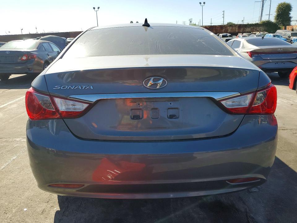 Photo 6 from auction – 2011 HYUNDAI SONATA GLS with VIN 5NPEB4AC7BH048388