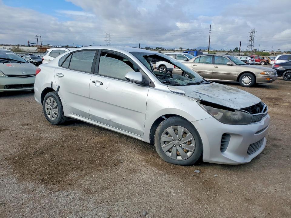 Photo 4 from auction – 2019 KIA RIO with VIN 3KPA24AB2KE233376