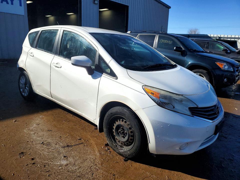 Photo 4 from auction – 2015 NISS VERSA NOTE with VIN 3N1CE2CP2FL439783