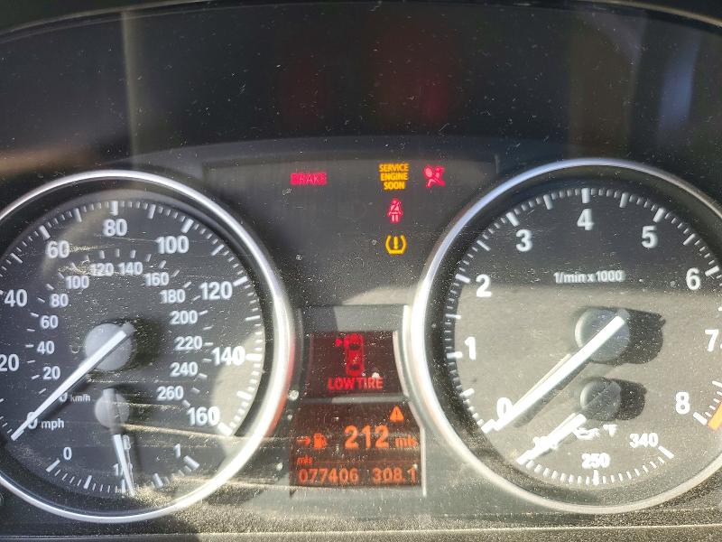 Photo 9 from auction – 2011 BMW 328 with VIN WBADW7C57BE439991