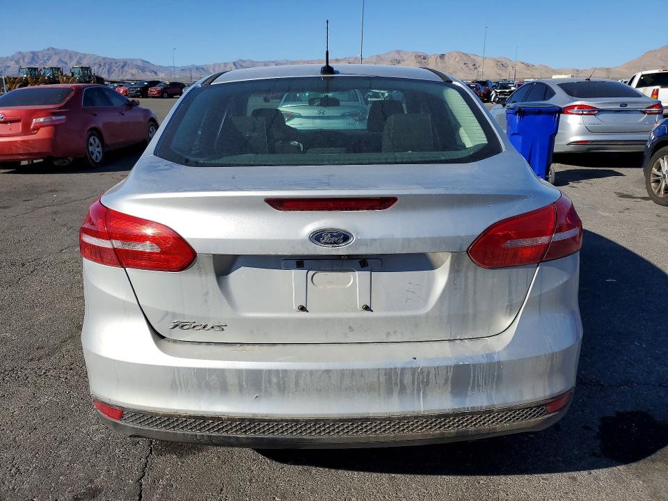 Photo 6 from auction – 2016 FORD FOCUS with VIN 1FADP3E24GL246489