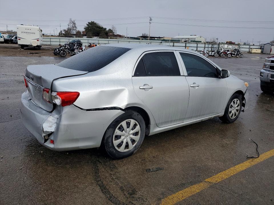 Photo 3 from auction – 2013 TOYOTA COROLLA with VIN 5YFBU4EE3DP145490