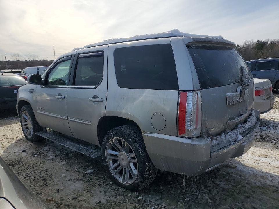 Photo 2 from auction – 2012 CADILLAC ESCALADE P with VIN 1GYS4CEF2CR307885