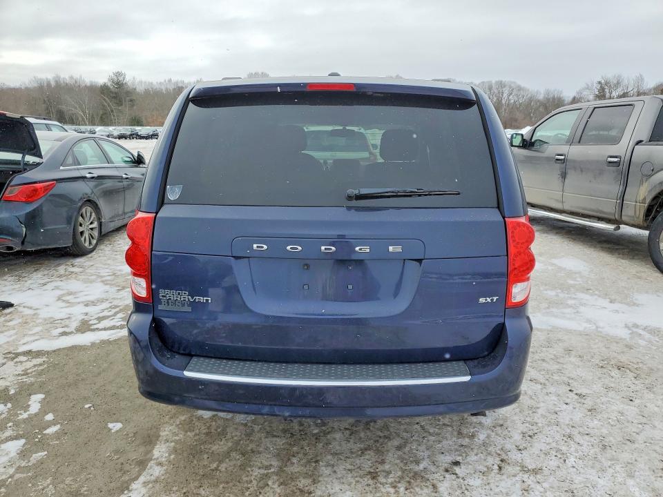 Photo 6 from auction – 2015 DODGE GRAND CARA with VIN 2C4RDGCG2FR607738