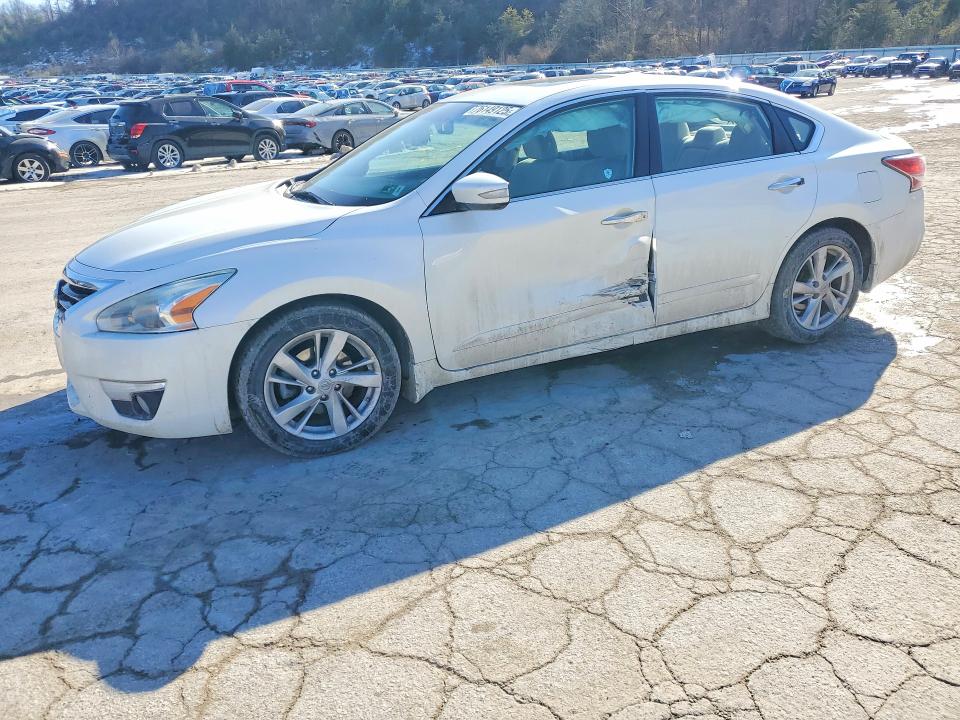 NISSAN ALTIMA 2015 with VIN 1N4AL3AP5FC119328 - Photo from auction