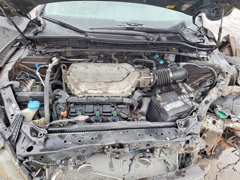 Photo 11 from auction – 2016 HONDA ACCORD with VIN 1HGCR3F83GA034246