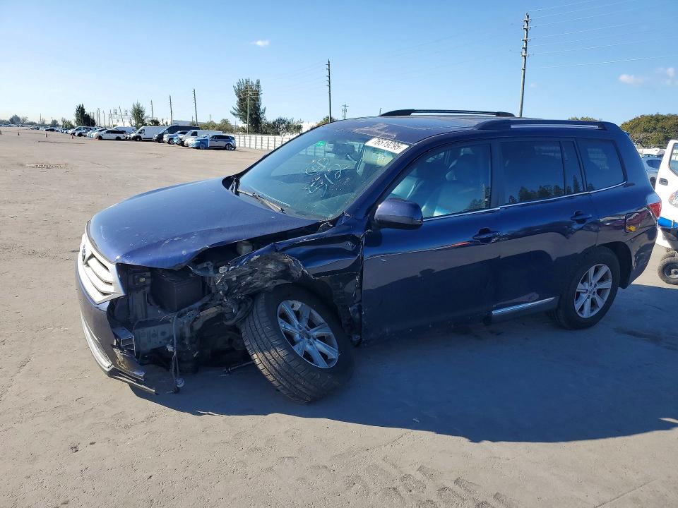 TOYOTA HIGHLANDER 2013 with VIN 5TDBK3EH9DS225121 - Photo from auction
