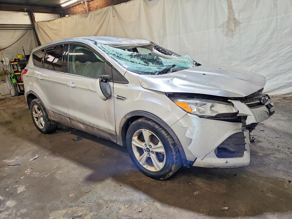 Photo 4 from auction – 2016 FORD ESCAPE with VIN 1FMCU9GX6GUC81485