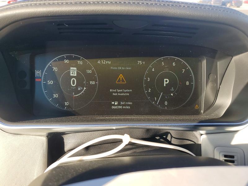 Photo 9 from auction – 2017 LAND ROVER RANGE ROVER with VIN SALGS2FV0HA378020