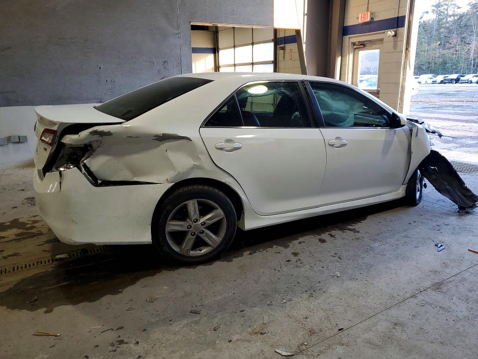 Photo 3 from auction – 2014 TOYOTA CAMRY with VIN 4T1BF1FK4EU747344
