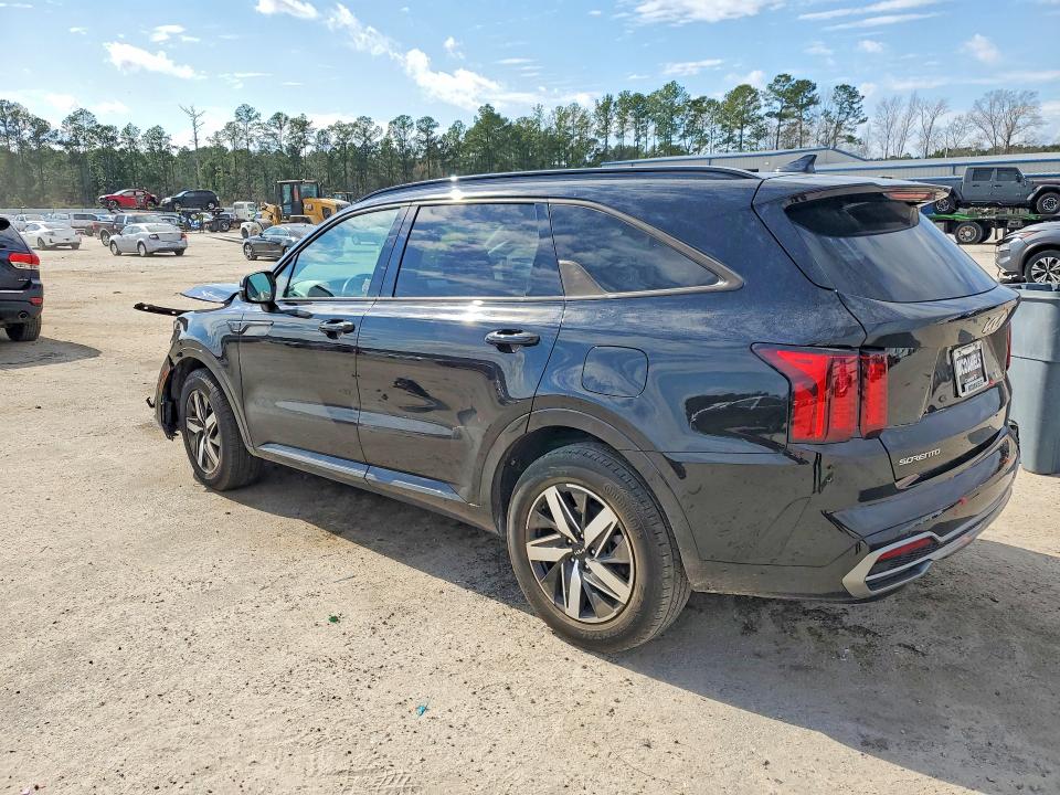 Photo 2 from auction – 2023 KIA SORENTO with VIN 5XYRL4LC9PG199596