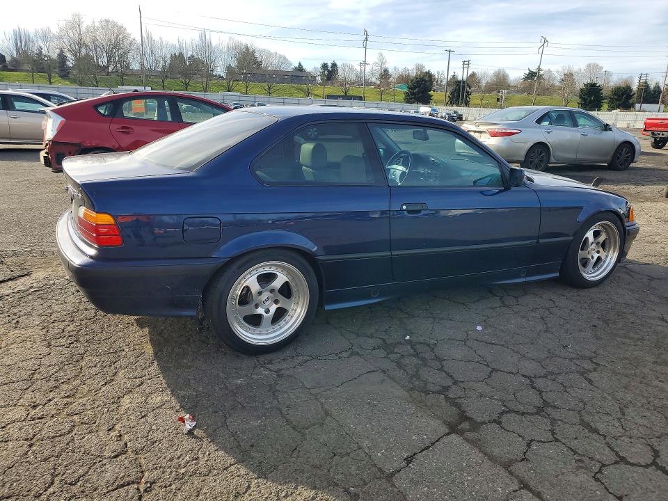 Photo 3 from auction – 1994 BMW 325 IS AUT with VIN WBABF4325REK12529