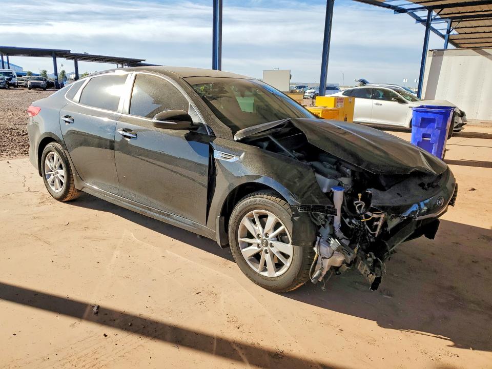 Zdjęcie 4 z aukcji – 2016 KIA OPTIMA LX z VIN 5XXGT4L30GG088124