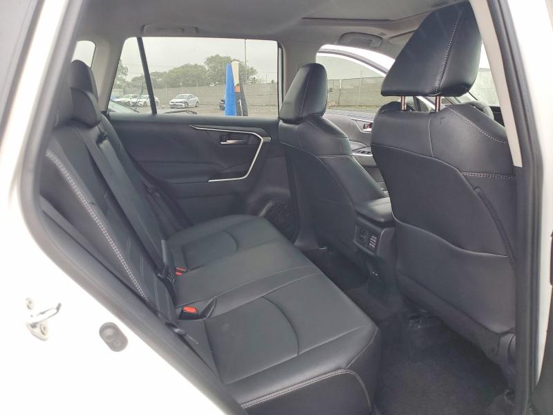 Photo 11 from auction – 2025 TOYOTA RAV4 with VIN 2T3C1RFV4SW396871