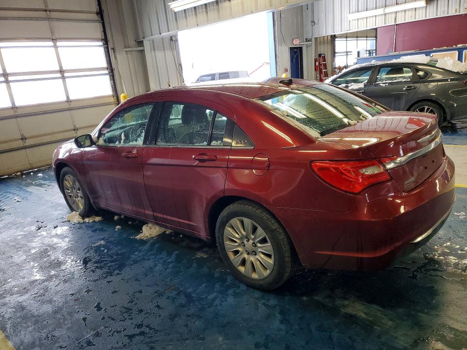 Photo 2 from auction – 2012 CHRYSLER 200 with VIN 1C3CCBAB6CN320581