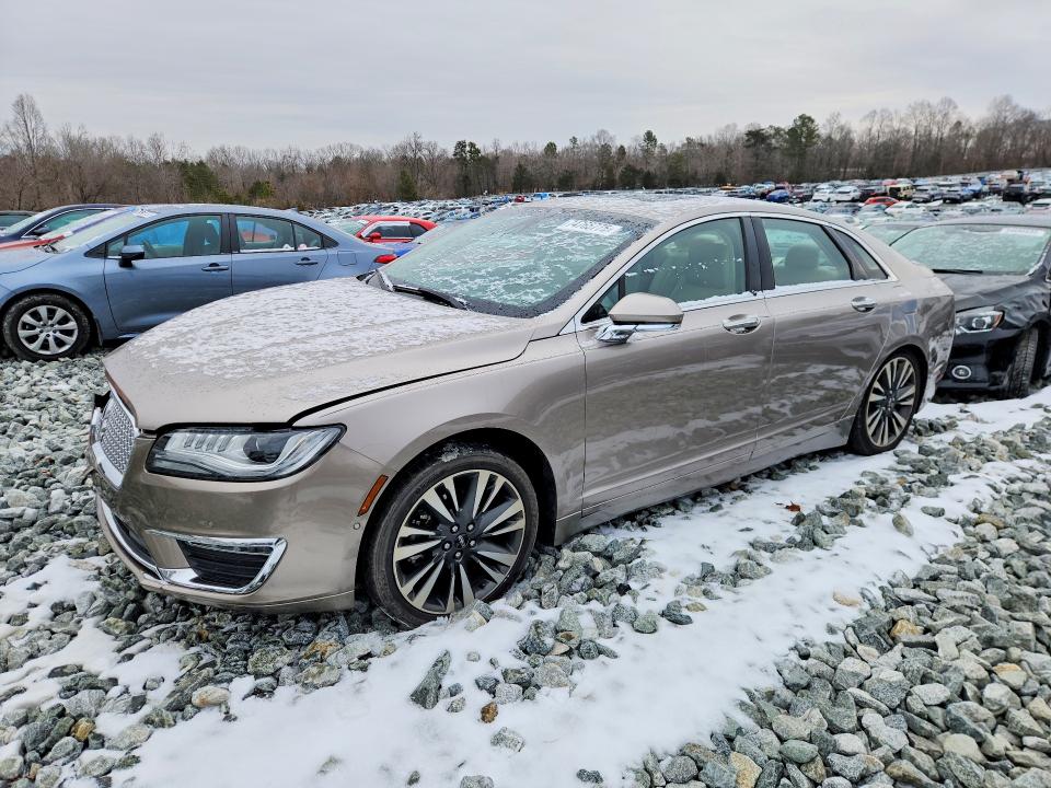 LINCOLN MKZ 2018 with VIN 3LN6L5E98JR614426 - Photo from auction