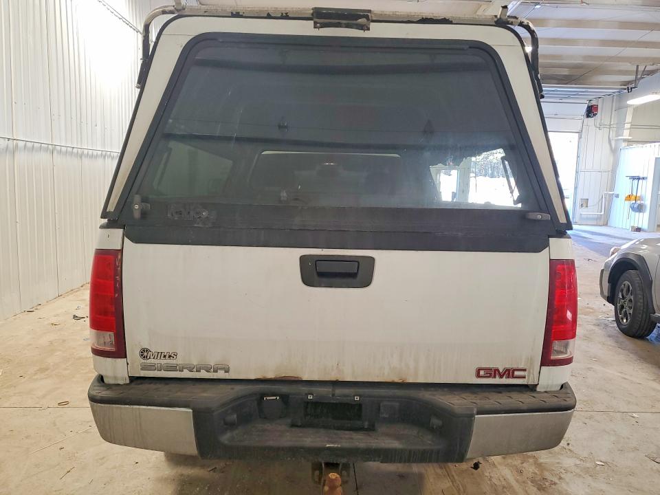 Photo 6 from auction – 2007 GMC NEW SIERRA with VIN 1GTEK14J27E602730