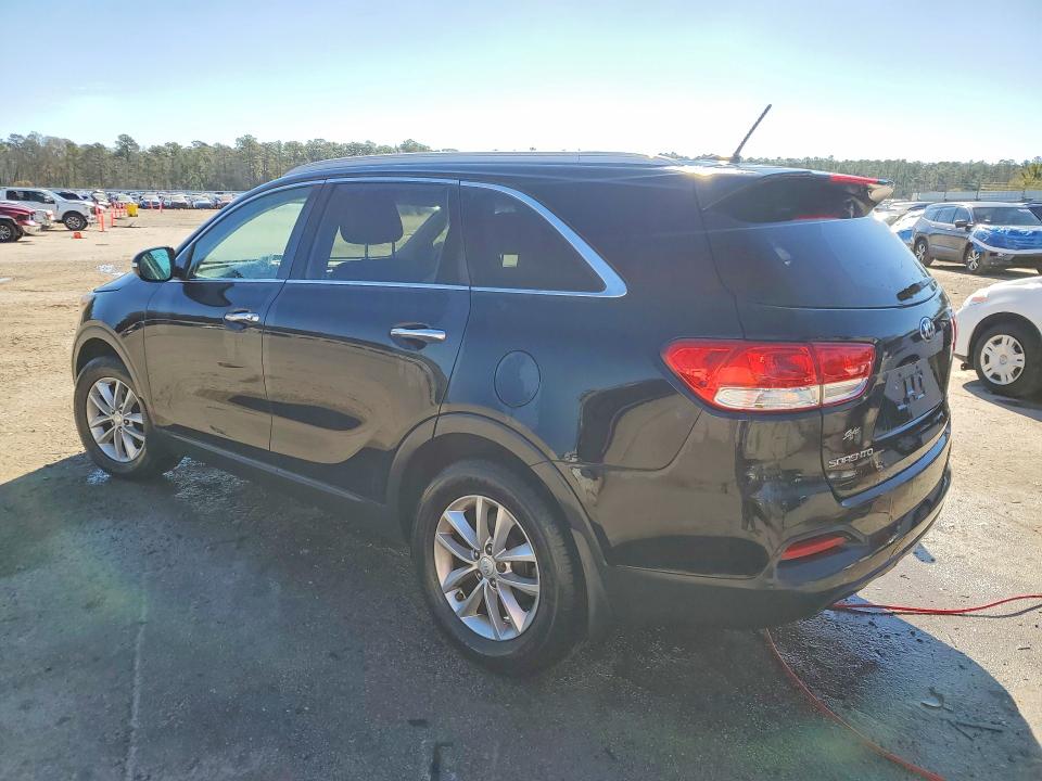 Photo 2 from auction – 2016 KIA SORENTO LX with VIN 5XYPG4A34GG153267