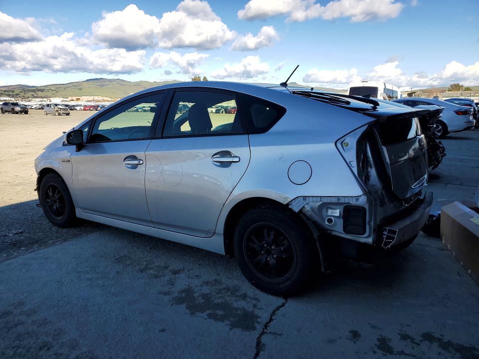 Photo 2 from auction – 2015 TOYOTA PRIUS with VIN JTDKN3DU0F0477092