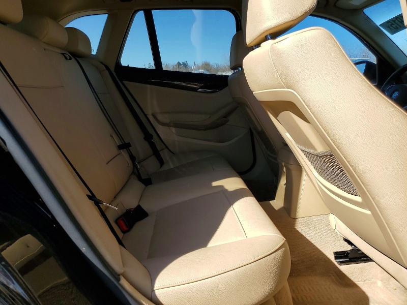 Photo 11 from auction – 2015 BMW X1 with VIN WBAVL1C58FVY28848