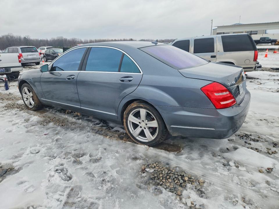 Photo 2 from auction – 2010 MERCEDES-BENZ S 550 with VIN WDDNG7BB0AA341893