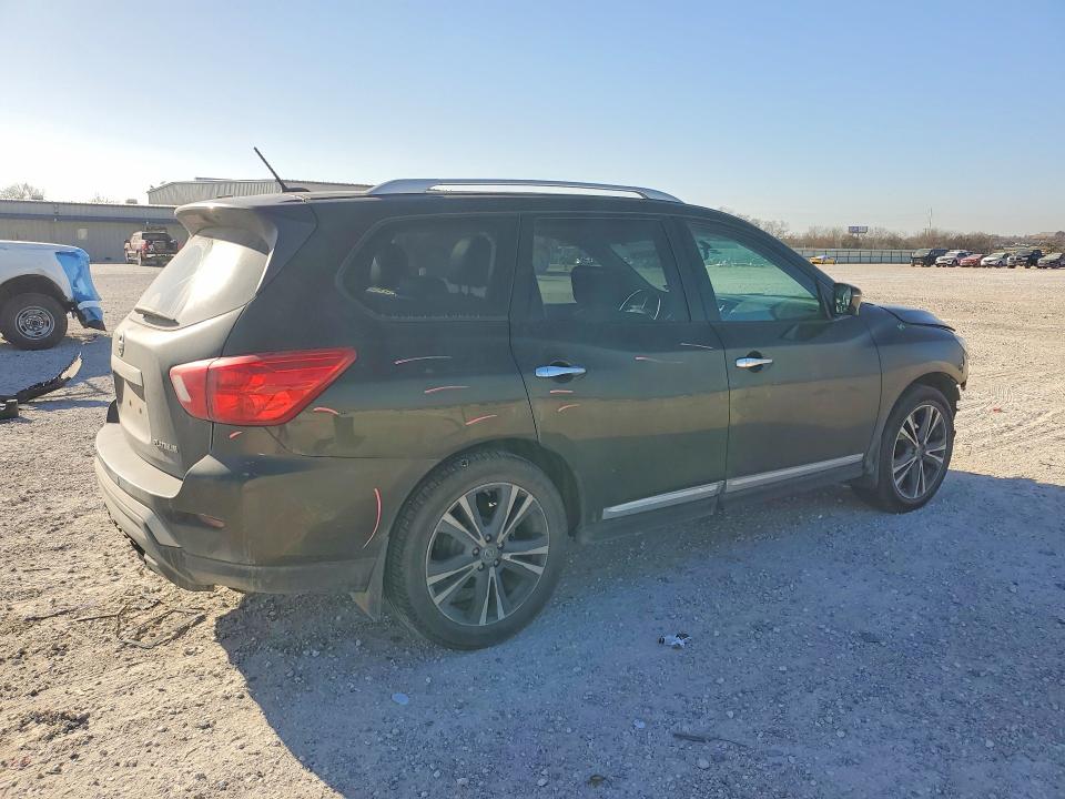 Photo 3 from auction – 2017 NISSAN PATHFINDER with VIN 5N1DR2MN4HC638590