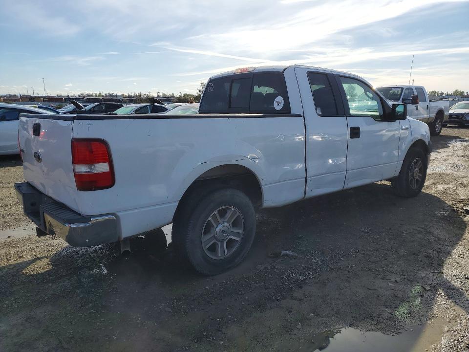Photo 3 from auction – 2005 FORD F150 with VIN 1FTRX12W05NA89752