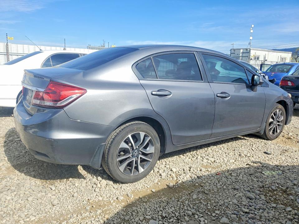 Photo 3 from auction – 2013 HONDA CIVIC with VIN 19XFB2F87DE208189