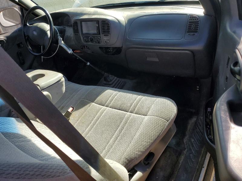 Photo 8 from auction – 2003 FORD F150 with VIN 1FTRX17223NB92206