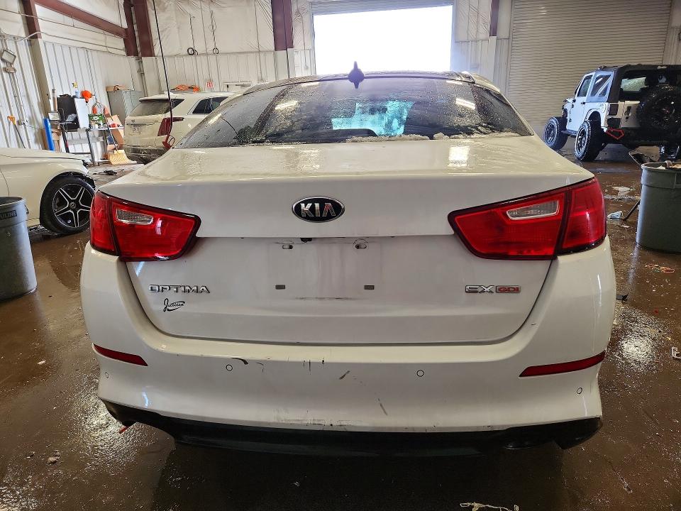 Foto 6 de la subasta – 2015 KIA OPTIMA EX con VIN 5XXGN4A77FG497655