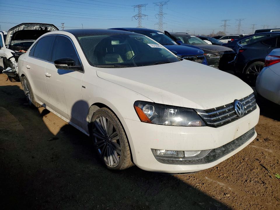 Photo 4 from auction – 2015 VOLKSWAGEN PASSAT with VIN 1VWBT7A3XFC002957