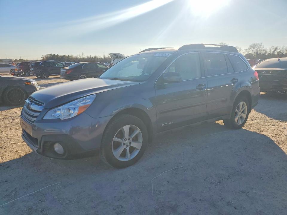 SUBARU OUTBACK 2014 with VIN 4S4BRCLC6E3300908 - Photo from auction