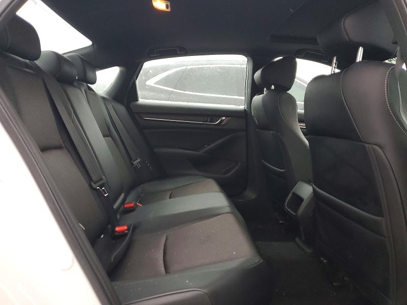 Photo 10 from auction – 2018 HONDA ACCORD with VIN 1HGCV1F32JA811818
