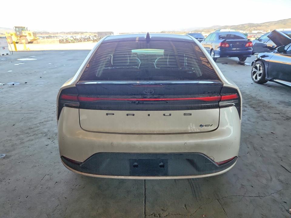 Photo 6 from auction – 2026 TOYOTA PRIUS with VIN JTDACAAU6T3071709