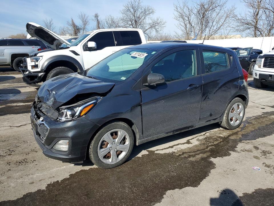 CHEVROLET SPARK 2019 with VIN KL8CB6SA2KC816248 - Photo from auction