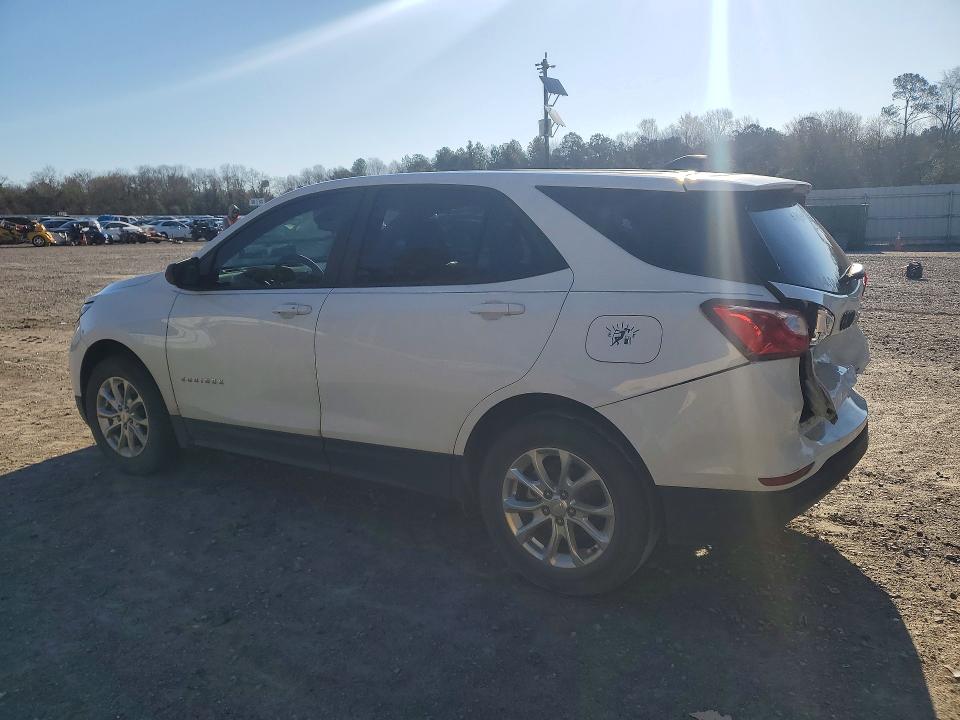 Photo 2 from auction – 2021 CHEVROLET EQUINOX with VIN 2GNAXHEV7M6141736