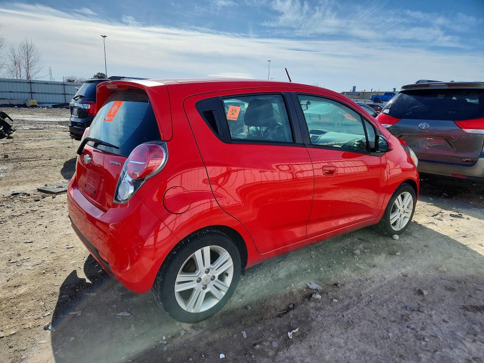 Photo 3 from auction – 2015 CHEVROLET SPARK with VIN KL8CD6S91FC735635