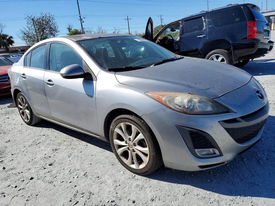 Photo 4 from auction – 2011 MAZDA 3 with VIN JM1BL1U55B1435816